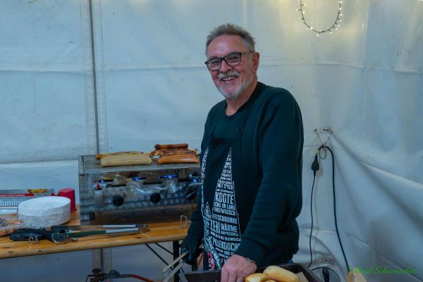kg-weihnachtsmarkt-2025-006E68FB0C8-165B-D696-83A2-788F3B15007E.jpg