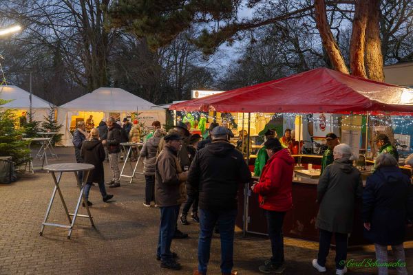 kg-weihnachtsmarkt-2025-02680001F55-FECD-40A6-38E4-F42349E5B85A.jpg