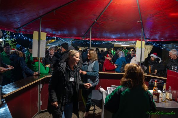 kg-weihnachtsmarkt-2025-03318BDA037-240D-B359-C8DF-E59C0F8DD212.jpg