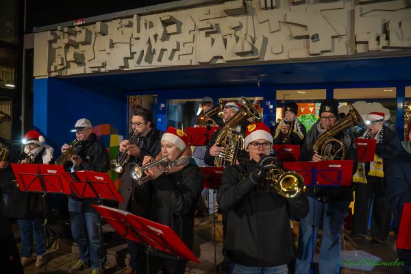 kg-weihnachtsmarkt-2025-0418AE44B34-1367-F17C-3BBE-37002AD3CFFE.jpg