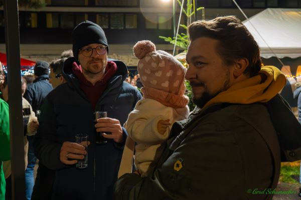 kg-weihnachtsmarkt-2025-05268BFA671-37D0-8DD6-0009-E7A2BED00AC5.jpg
