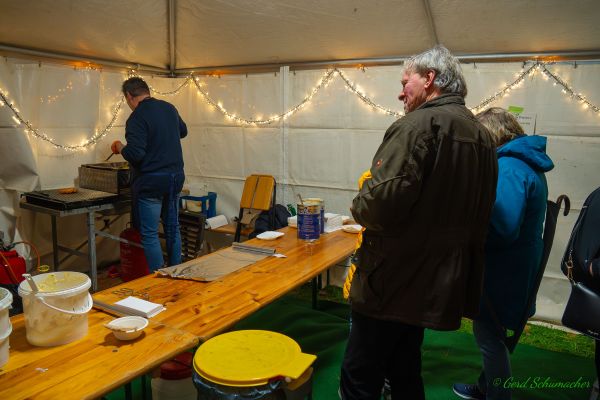 kg-weihnachtsmarkt-2025-062470EB5CE-431A-C5E9-C539-2C31FC1D6261.jpg
