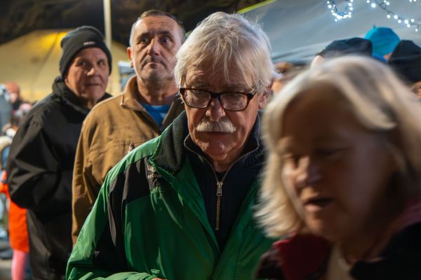 kg-weihnachtsmarkt-2025-071677A283F-36F8-2862-0E53-79922AA373F9.jpg
