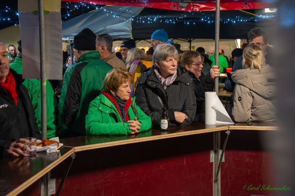 kg-weihnachtsmarkt-2025-0850E1147A1-210A-0D83-2B50-F646DD065FFC.jpg
