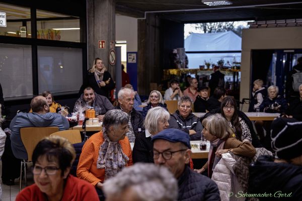 weihnachtsmarkt-kg-2024-0034DFA62E7-25BC-527D-8E44-4A4A5CE77B90.jpg