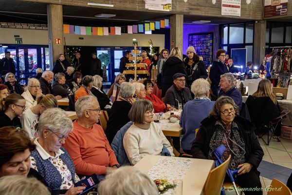 weihnachtsmarkt-kg-2024-00694A3B7CF-DC57-1ACE-A423-601A30D45D14.jpg