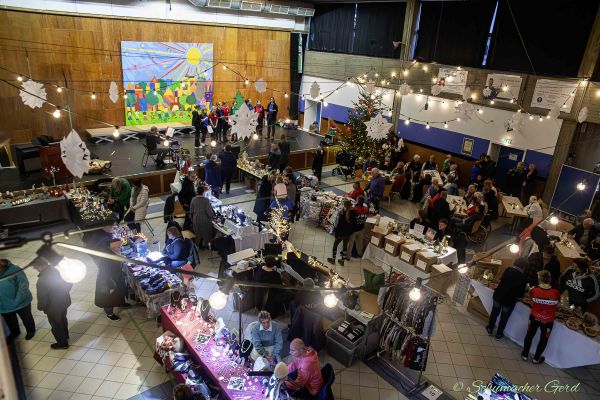 weihnachtsmarkt-kg-2024-01910970399-19C2-54E9-7216-DF8CE3E2E15F.jpg