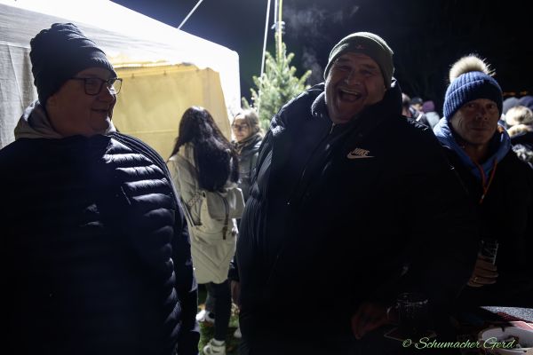 weihnachtsmarkt-kg-2024-0566EA9D9D0-3BFD-7FEA-FA1E-66B87F02071B.jpg