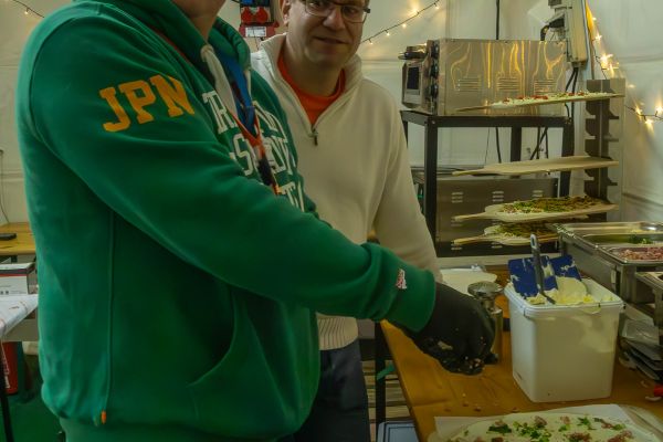 weihnachtsmarkt-kg-loestige-buirer-2023-0289F6B9340-2833-7B32-4086-A09166AA5EBD.jpg