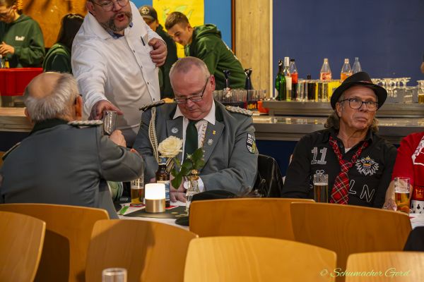 festkommers-kg-2024-08025A3719F-1B7F-CD75-1F41-5FD8F61CCFC2.jpg