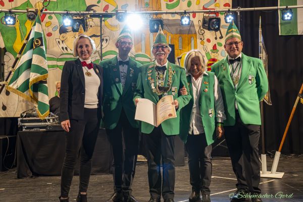 festkommers-kg-2024-086DC3F0A5C-18FB-FA52-BBB1-EBFECFF909F7.jpg