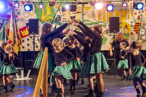 festkommers-kg-2024-114A7F4C3C3-B781-B09C-03D2-331962459FC0.jpg