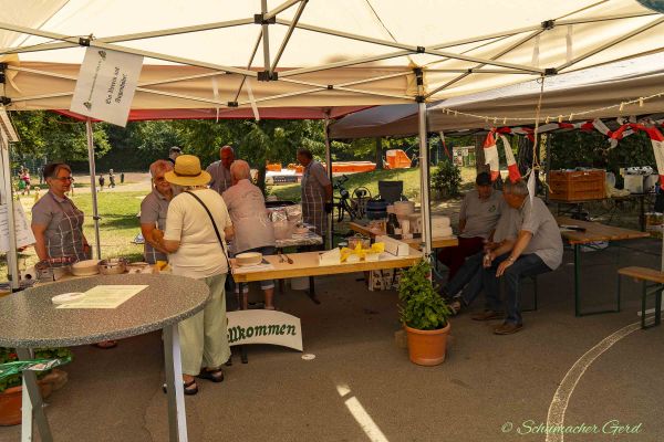 1-buirer-dorffest-0413F4B9C08-8AAD-47CE-22EB-BE4BB036C4F3.jpg
