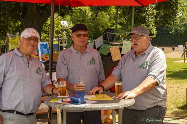 1-buirer-dorffest-04270706A8A-9EA8-3318-851E-221BD7CC279E.jpg