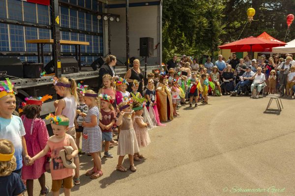 1-buirer-dorffest-04773608D01-6EA6-92CD-5281-55736CFB5F0E.jpg