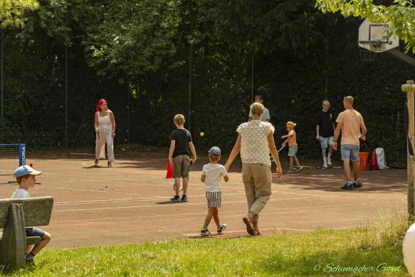 1-buirer-dorffest-056BB3A3701-19F3-7FC6-5175-070139445397.jpg