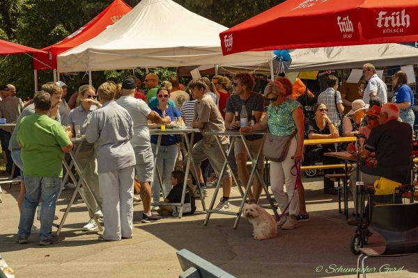 1-buirer-dorffest-0670BFB9842-372C-0E05-9B91-F94C831D6003.jpg
