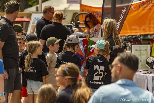 1-buirer-dorffest-0757A262113-F792-88E7-69A8-00FF083B1644.jpg