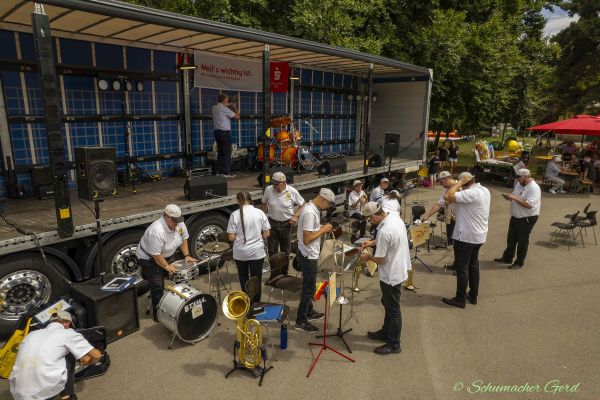 1-buirer-dorffest-094F16891C1-EBB1-D9F3-46F4-CEFBB2B4559B.jpg