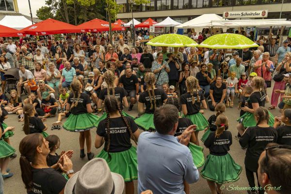 1-buirer-dorffest-14326EDE8E5-AC2C-CAFC-3B4A-CDCEED341CFE.jpg